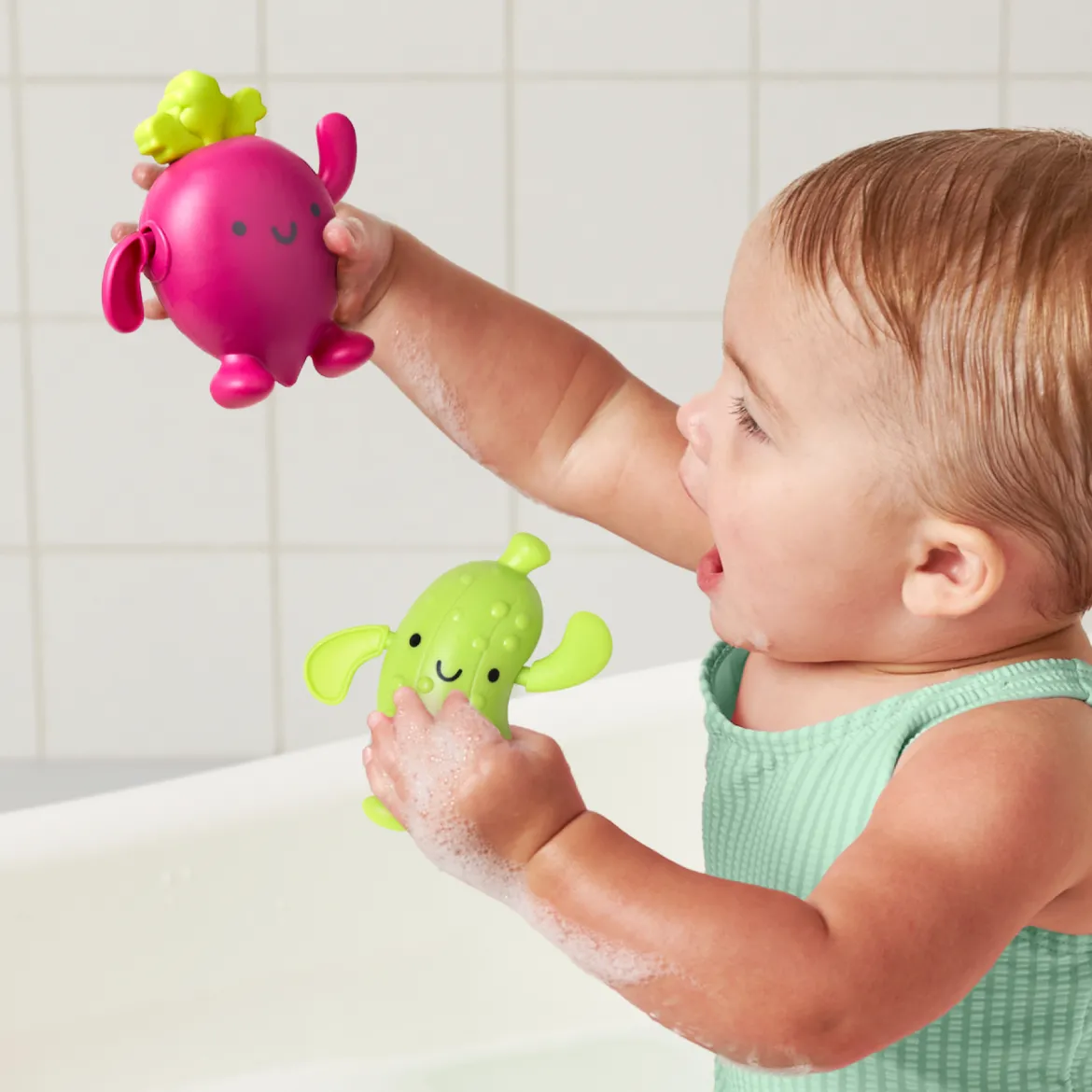 Silly Swimmers Bath Toy